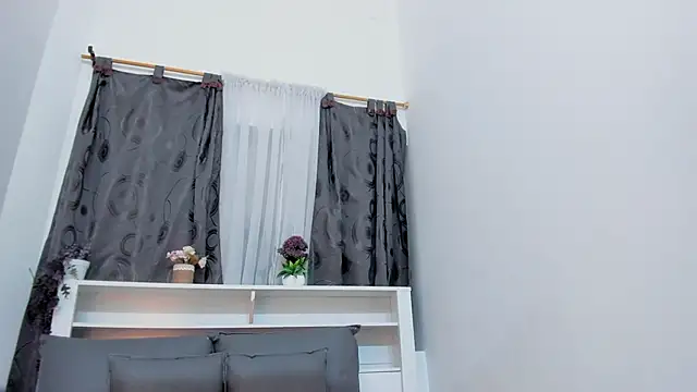 Mistt Mia online show from October 29, 7:26 pm