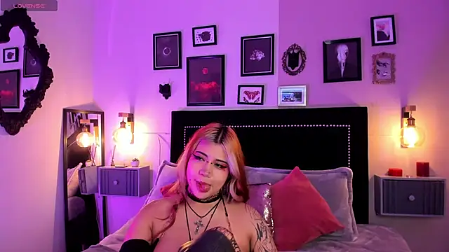 pinkk deemon online show from March 5, 12:56 pm