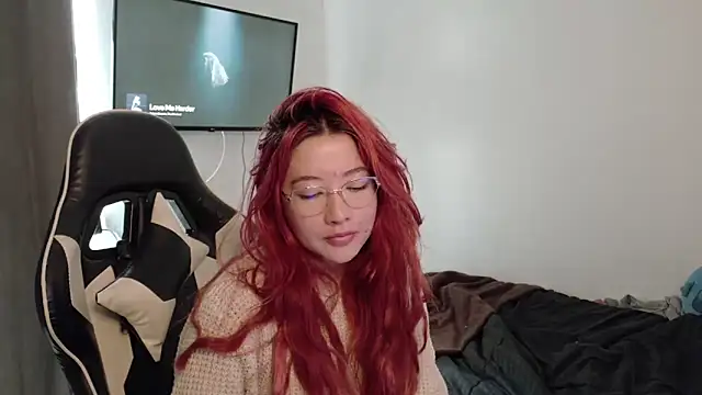 Snapshot of lunnaa_ chatting on September 9, 4:28 pm lunnaa online show from September 9, 4:28 pm