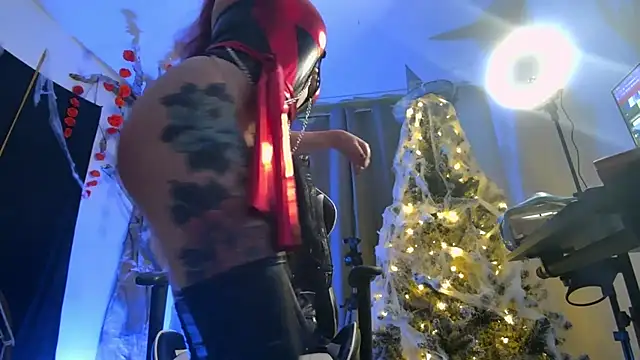 Snapshot of lunnaa_ chatting on November 6, 2:56 am lunnaa online show from November 6, 2:56 am