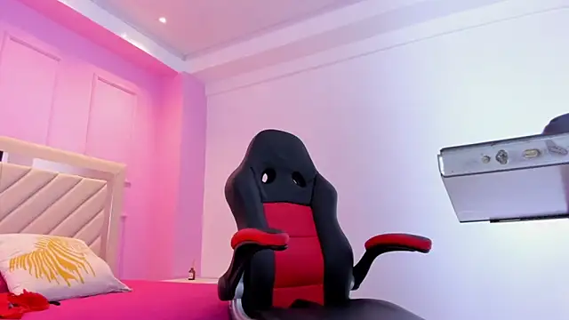 ALISSON BARKER online show from October 29, 12:18 pm