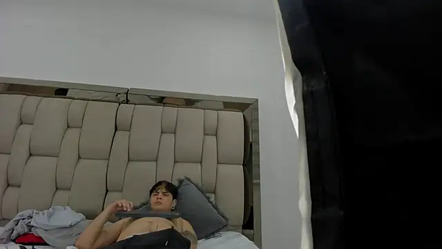 Snapshot of Mollyxketa1_ chatting on October 6, 2:53 am Mollyxketa1  online show from October 6, 2:53 am