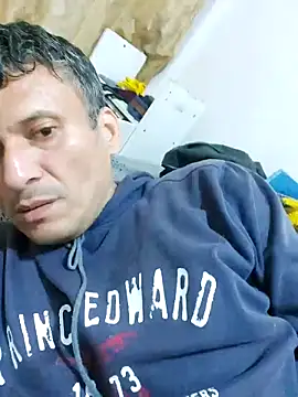 Snapshot of luislimafuego chatting on October 30, 10:10 pm luislimafuego online show from October 30, 10:10 pm