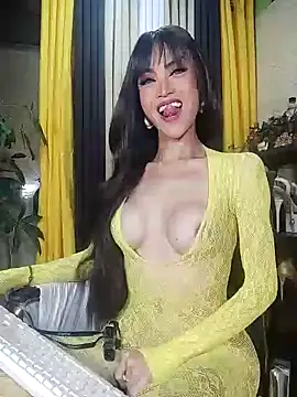 Snapshot of AngelMisterious chatting on November 14, 9:02 pm AngelMisterious online show from November 14, 9:02 pm