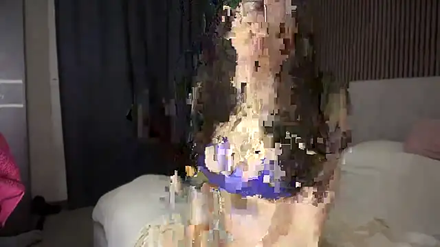 Snapshot of valeriapeterson chatting on November 17, 10:59 pm valeriapeterson online show from November 17, 10:59 pm