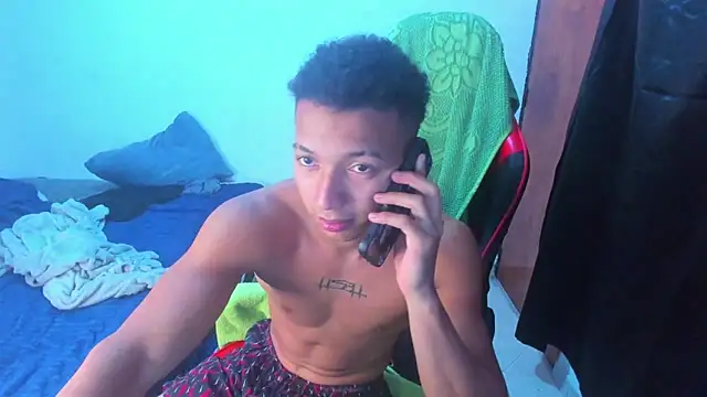 JuanchiT66 online show from April 5, 10:51 pm