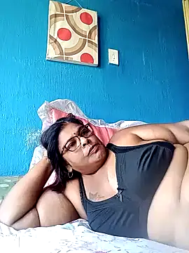 Snapshot of mileesha chatting on January 23, 12:19 pm mileesha online show from January 23, 12:19 pm