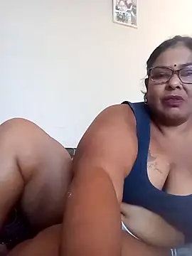 Snapshot of mileesha chatting on January 29, 9:12 am mileesha online show from January 29, 9:12 am