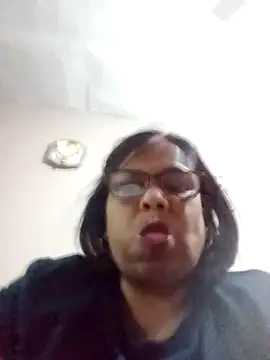 Snapshot of mileesha chatting on February 9, 6:16 pm mileesha online show from February 9, 6:16 pm