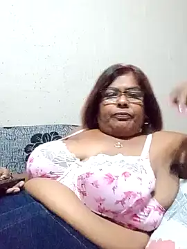 Snapshot of mileesha chatting on September 12, 6:52 pm mileesha online show from September 12, 6:52 pm