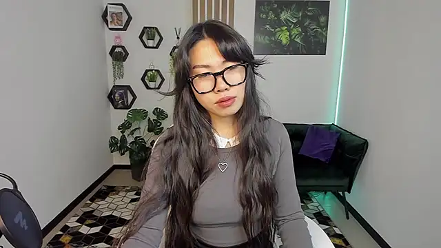 LunaPurrr online show from November 13, 1:04 am