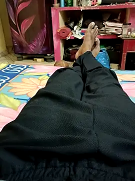 Snapshot of Tamilpayan09876 chatting on November 20, 1:44 pm Tamilpayan09876 online show from November 20, 1:44 pm