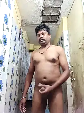 Snapshot of Tamilpayan09876 chatting on December 4, 12:09 am Tamilpayan09876 online show from December 4, 12:09 am