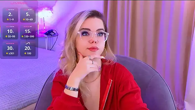 Snapshot of PrincessSlay chatting on November 21, 5:28 am PrincessSlay online show from November 21, 5:28 am