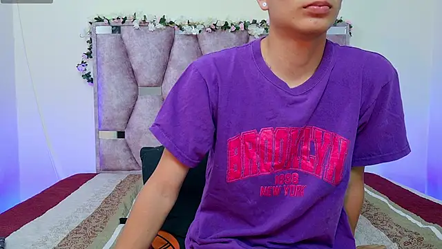 lana and liam  online show from October 15, 10:26 am