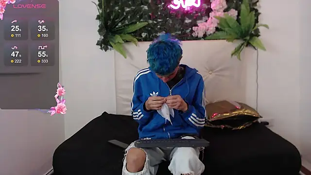 Snapshot of iam_lukas__ chatting on October 6, 3:15 am iam lukas online show from October 6, 3:15 am