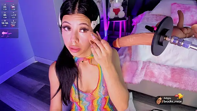 Snapshot of Brooke_monroe chatting on November 2, 5:37 pm Brooke monroe online show from November 2, 5:37 pm