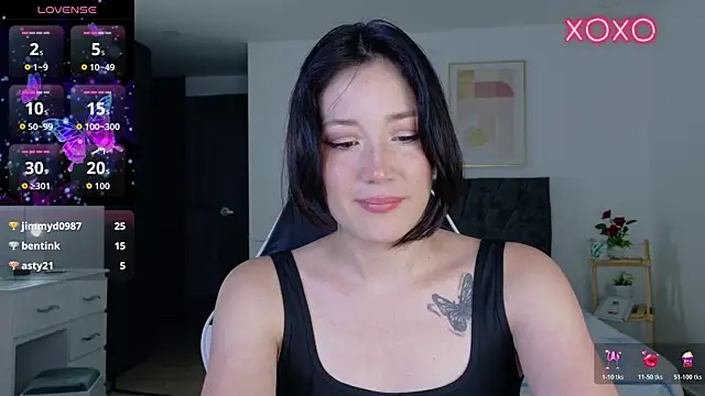 Eliih 01 online show from November 18, 2:39 am