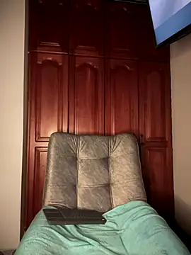 Snapshot of KaditaNavarro chatting on November 1, 1:18 am KaditaNavarro online show from November 1, 1:18 am