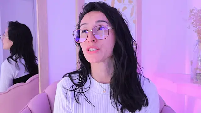 Snapshot of Ginevra_esposito chatting on October 8, 2:58 pm Ginevra esposito online show from October 8, 2:58 pm