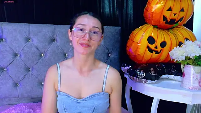 Snapshot of Ginevra_esposito chatting on October 28, 12:52 pm Ginevra esposito online show from October 28, 12:52 pm