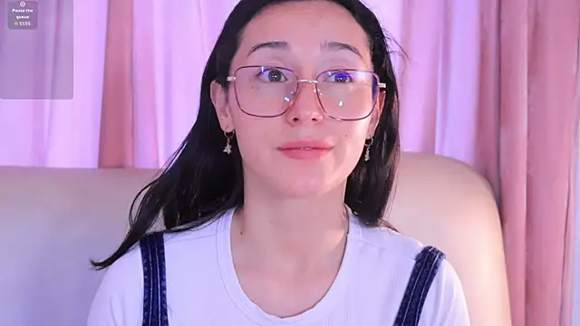 Snapshot of Ginevra_esposito chatting on November 4, 1:10 pm Ginevra esposito online show from November 4, 1:10 pm