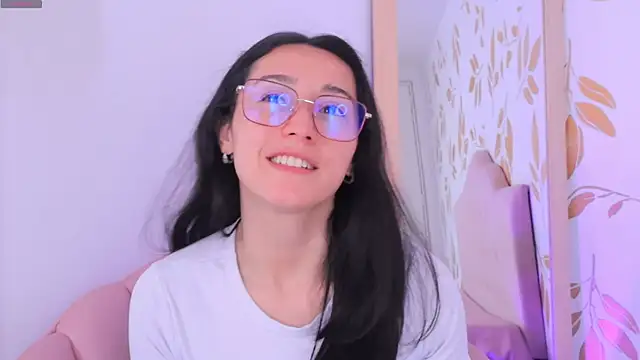 Snapshot of Ginevra_esposito chatting on November 18, 1:04 pm Ginevra esposito online show from November 18, 1:04 pm