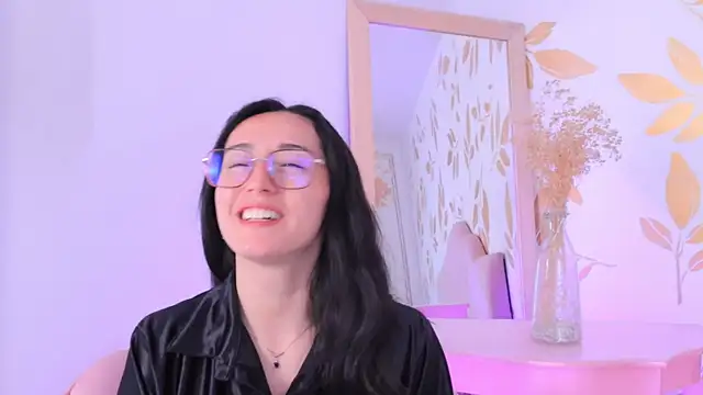 Snapshot of Ginevra_esposito chatting on November 22, 12:48 pm Ginevra esposito online show from November 22, 12:48 pm