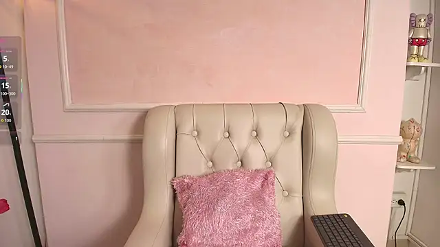 Snapshot of Ginevra_esposito chatting on November 24, 1:11 pm Ginevra esposito online show from November 24, 1:11 pm