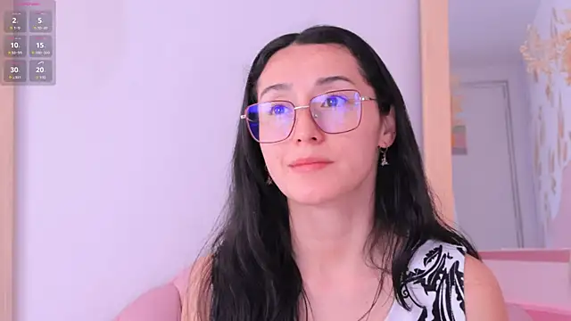 Snapshot of Ginevra_esposito chatting on November 29, 12:30 pm Ginevra esposito online show from November 29, 12:30 pm