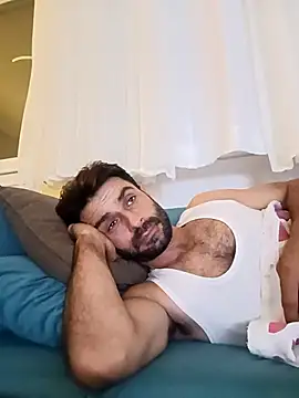 alex10alexx online show from October 22, 8:30 pm