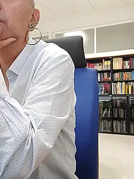 Emily de Carla online show from October 7, 2:14 pm