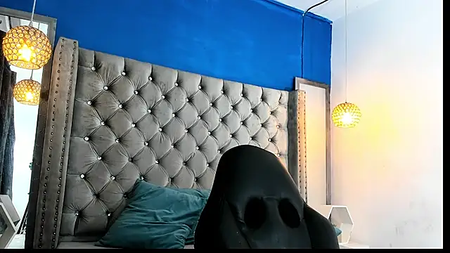 Snapshot of latinhotmuscle chatting on November 19, 6:57 am latinhotmuscle online show from November 19, 6:57 am