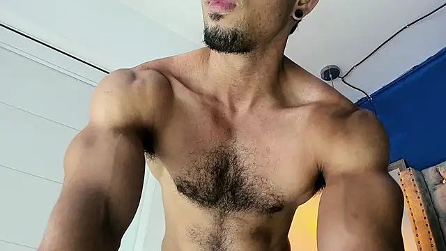 latinhotmuscle online show from March 5, 2:24 pm