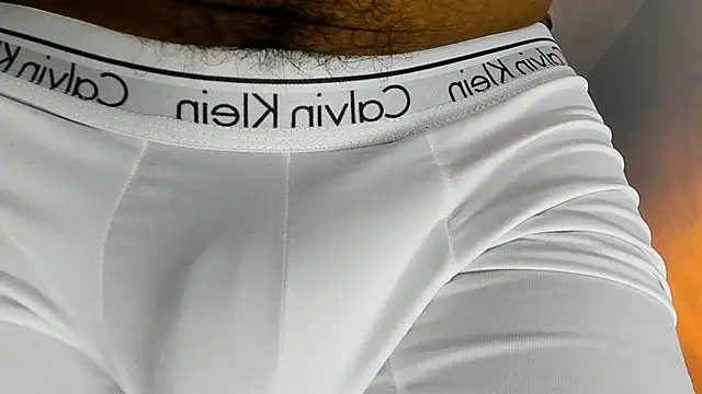 latinhotmuscle online show from April 14, 7:47 am
