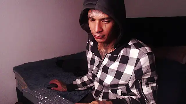 black firex online show from September 26, 1:31 am
