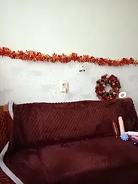 Snapshot of XHelenaX90 chatting on December 11, 8:36 am XHelenaX90 online show from December 11, 8:36 am