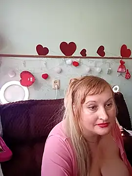 Snapshot of XHelenaX90 chatting on February 8, 11:22 am XHelenaX90 online show from February 8, 11:22 am