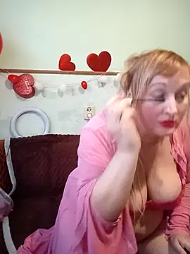 Snapshot of XHelenaX90 chatting on February 8, 3:10 pm XHelenaX90 online show from February 8, 3:10 pm