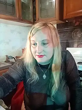 Snapshot of XHelenaX90 chatting on October 18, 1:45 pm XHelenaX90 online show from October 18, 1:45 pm