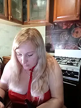 Snapshot of XHelenaX90 chatting on November 8, 8:07 pm XHelenaX90 online show from November 8, 8:07 pm