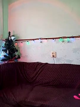 Snapshot of XHelenaX90 chatting on December 15, 8:51 am XHelenaX90 online show from December 15, 8:51 am