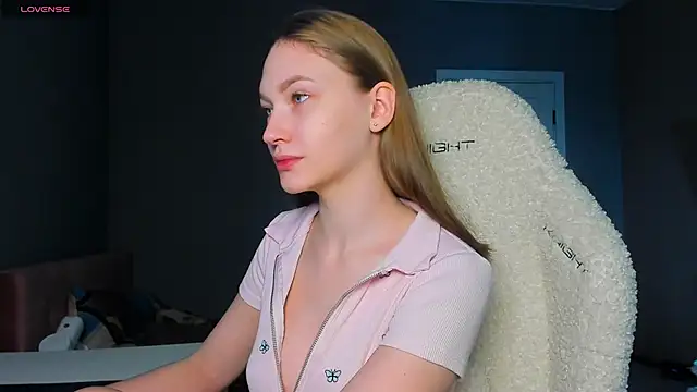 Snapshot of Ammi_bliss chatting on November 28, 4:04 am Ammi bliss online show from November 28, 4:04 am