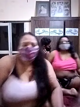 LoveOnStream online show from February 3, 12:10 pm