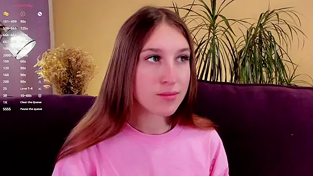 Snapshot of NanaMertins chatting on September 20, 1:06 am NanaMertins online show from September 20, 1:06 am