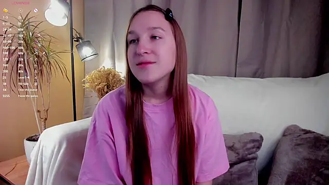 Snapshot of NanaMertins chatting on November 11, 1:05 am NanaMertins online show from November 11, 1:05 am