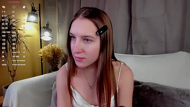 Snapshot of NanaMertins chatting on November 14, 1:04 am NanaMertins online show from November 14, 1:04 am