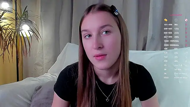 Snapshot of NanaMertins chatting on November 18, 1:11 am NanaMertins online show from November 18, 1:11 am