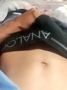 Snapshot of morenosfd069 chatting on December 19, 10:11 am morenosfd069 online show from December 19, 10:11 am