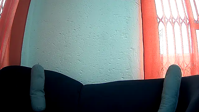 Snapshot of CandyNaynay chatting on November 3, 8:15 am CandyNaynay online show from November 3, 8:15 am